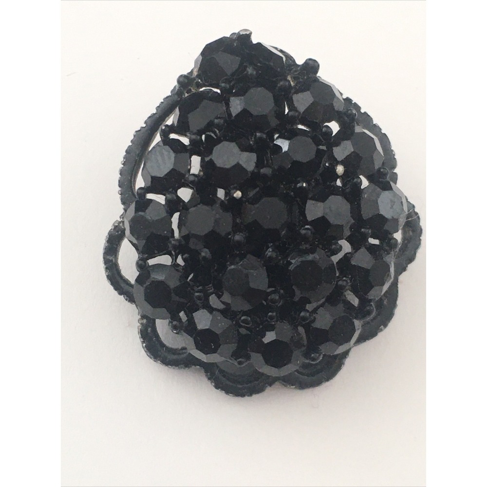 Vintage WEISS black teardrop faceted stones clip on Earrings